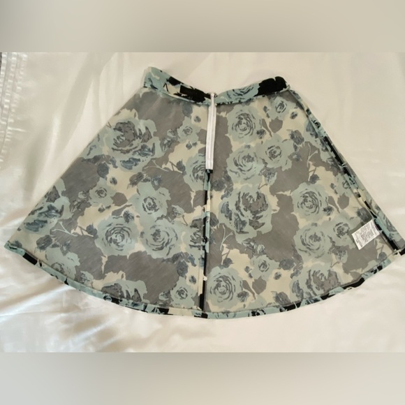 Talbots 8 Aqua & Black Rose Print A-line Skirt - Picture 5 of 7